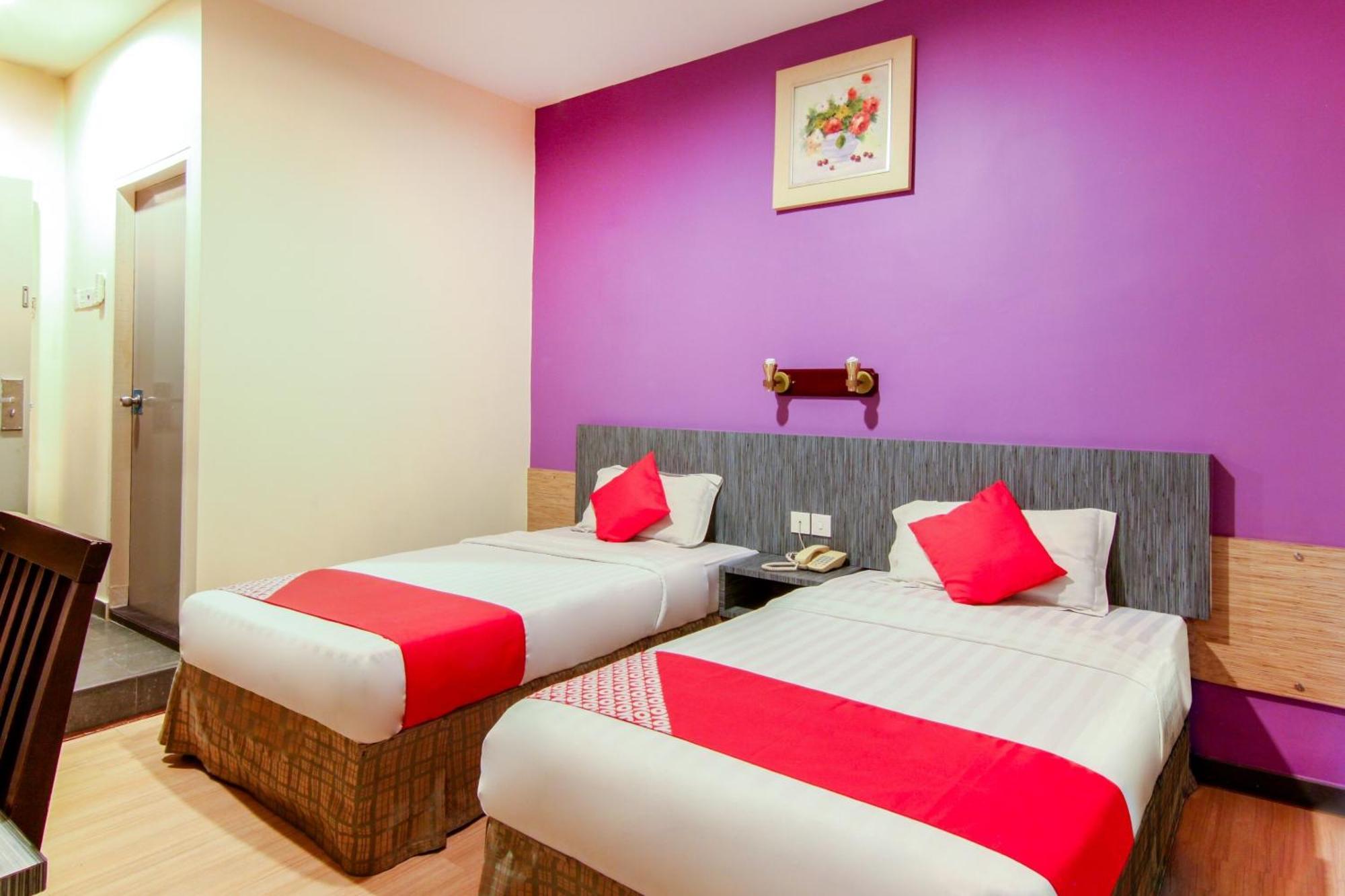 Super Oyo 43930 Hotel Esplanade Sandakan Luaran gambar