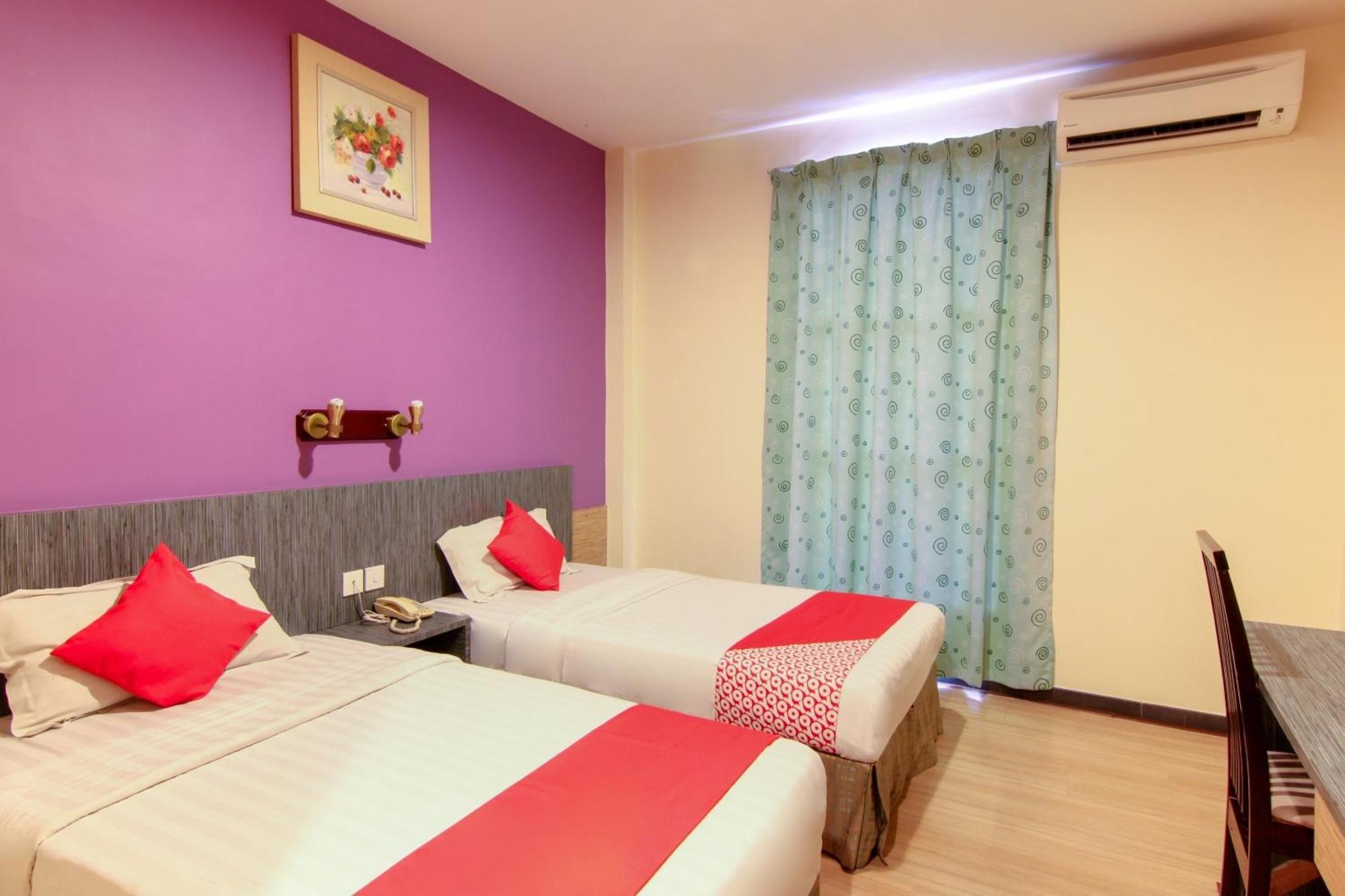 Super Oyo 43930 Hotel Esplanade Sandakan Luaran gambar