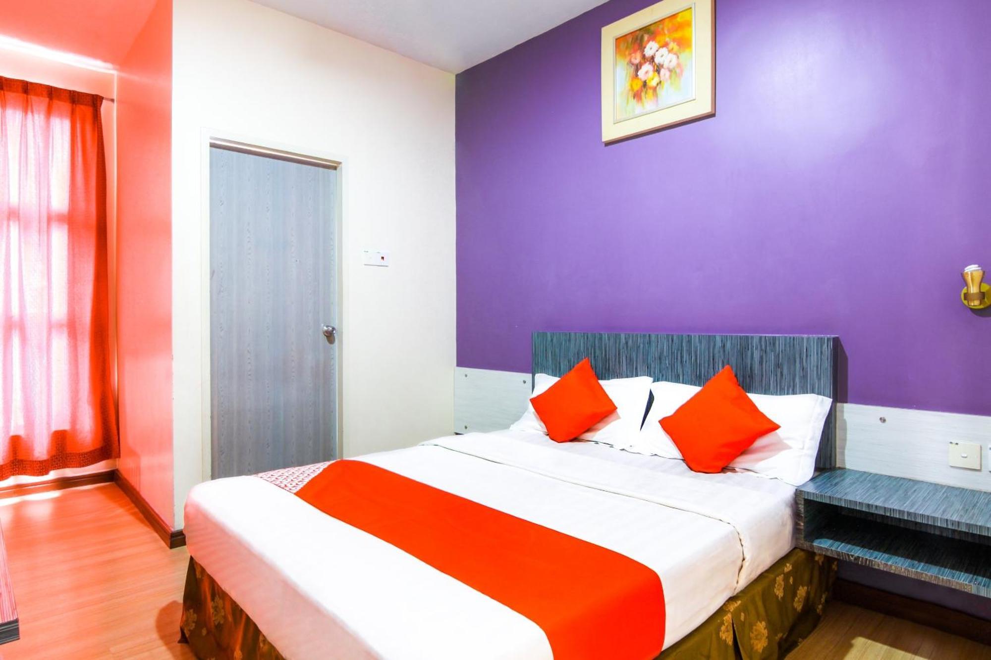 Super Oyo 43930 Hotel Esplanade Sandakan Luaran gambar
